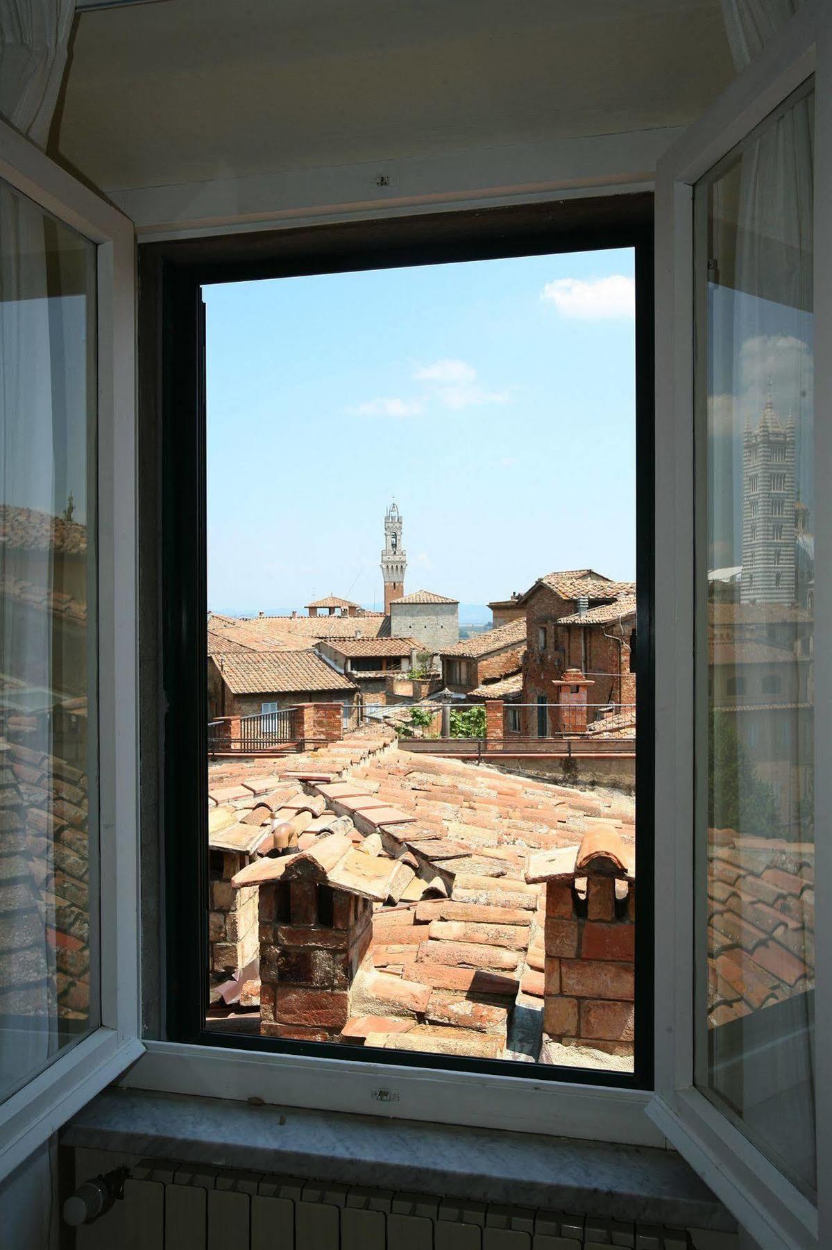 Hotel Duomo Siena Exterior foto