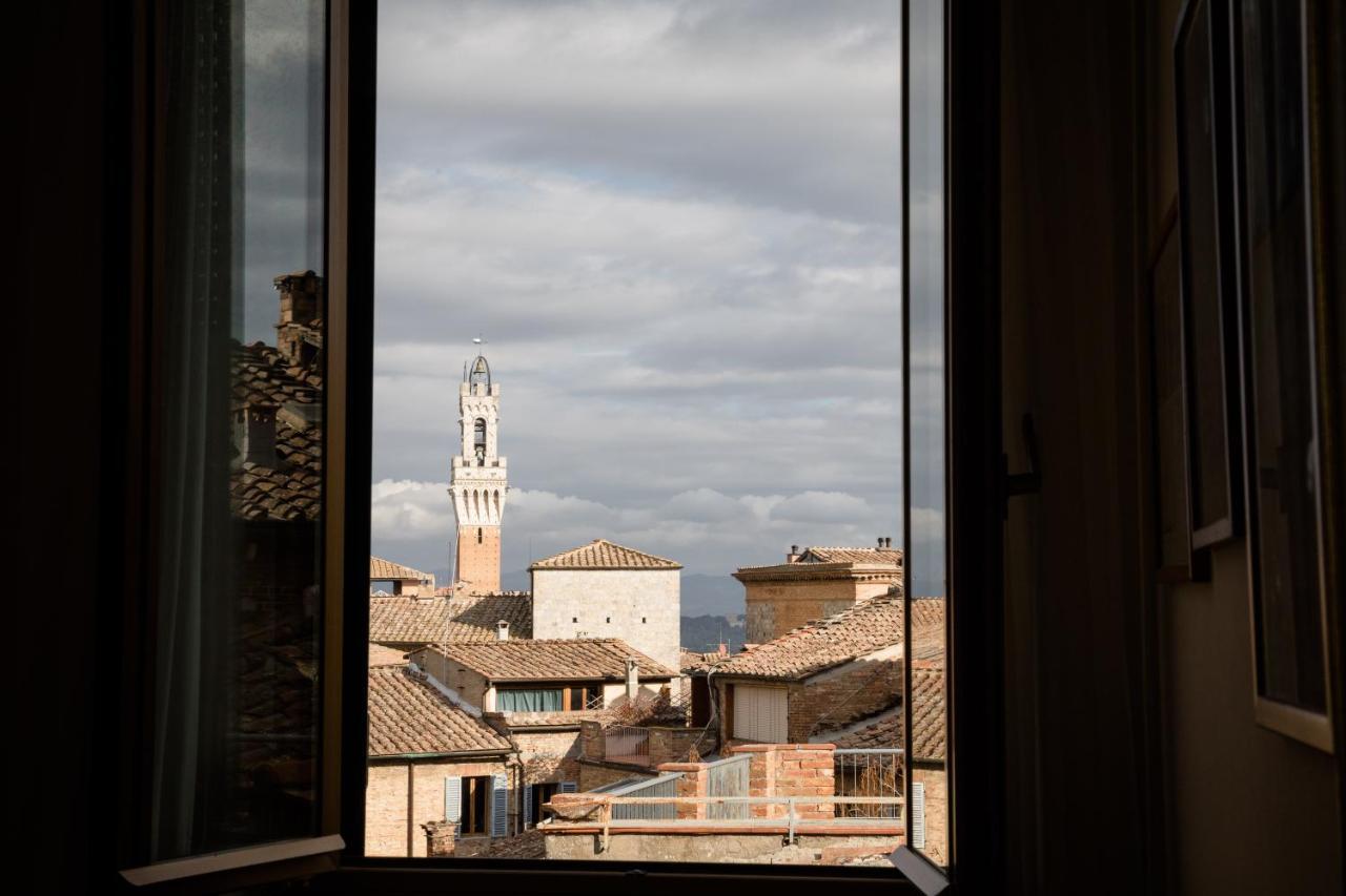 Hotel Duomo Siena Exterior foto